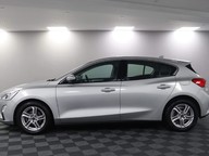 Ford Focus ZETEC TDCI 18