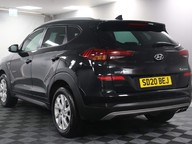 Hyundai TUCSON CRDI SE NAV MHEV 10