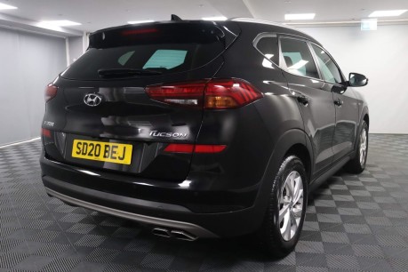 Hyundai TUCSON CRDI SE NAV MHEV 11