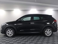 Hyundai TUCSON CRDI SE NAV MHEV 18