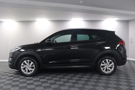 Hyundai TUCSON CRDI SE NAV MHEV 18