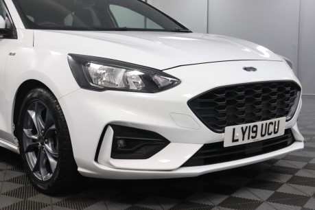 Ford Focus ST-LINE 24