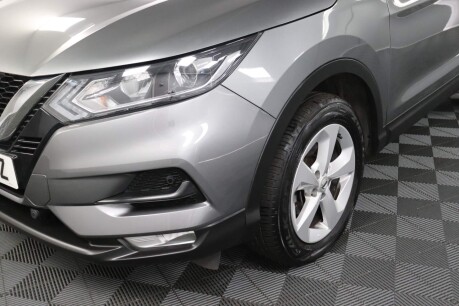 Nissan Qashqai DIG-T ACENTA PREMIUM 31