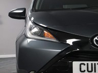 Toyota Aygo VVT-I X-CLUSIV 3 25