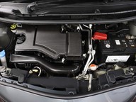 Toyota Aygo VVT-I X-CLUSIV 3 44