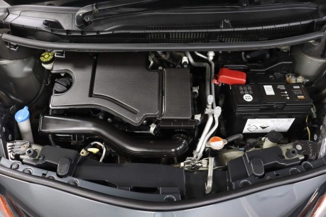 Toyota Aygo VVT-I X-CLUSIV 3 44