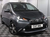 Toyota Aygo VVT-I X-CLUSIV 3 19