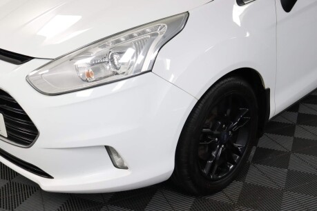 Ford B-Max ZETEC WHITE EDITION 31