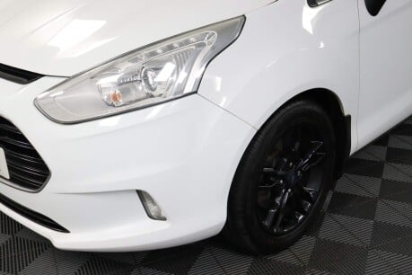 Ford B-Max ZETEC WHITE EDITION 31