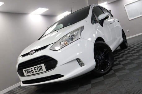 Ford B-Max ZETEC WHITE EDITION 32