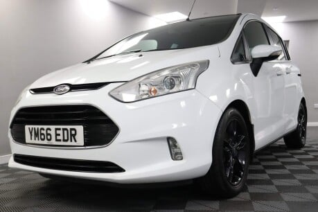 Ford B-Max ZETEC WHITE EDITION 28