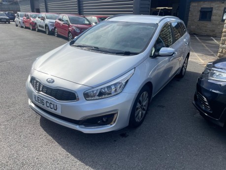 Kia Ceed CRDI 3 ISG 4