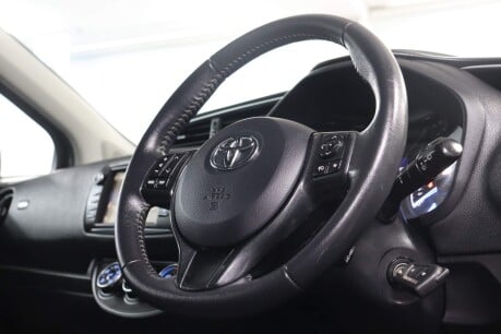 Toyota Yaris VVT-I Y20 11