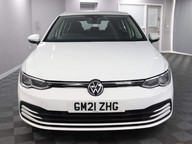 Volkswagen Golf LIFE TSI 2