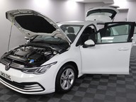 Volkswagen Golf LIFE TSI 16