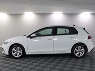 Volkswagen Golf LIFE TSI 18