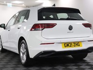 Volkswagen Golf LIFE TSI 29