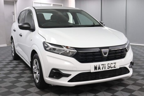 Dacia Sandero ESSENTIAL SCE 30