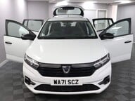 Dacia Sandero ESSENTIAL SCE 7