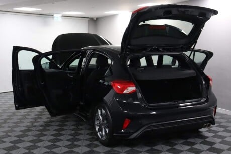 Ford Focus ST-LINE 21