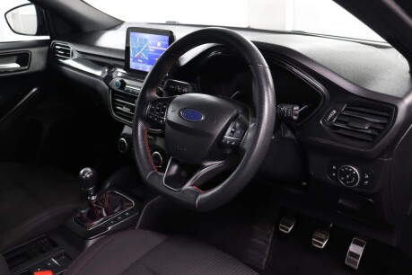 Ford Focus ST-LINE 19