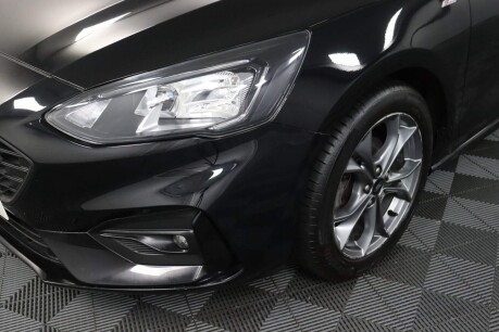 Ford Focus ST-LINE 29