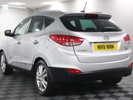 Hyundai ix35 PREMIUM CRDI 4WD  10