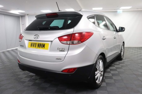 Hyundai ix35 PREMIUM CRDI 4WD  11