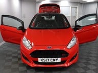 Ford Fiesta ST-LINE RED EDITION 7