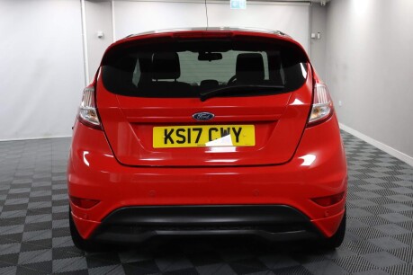 Ford Fiesta ST-LINE RED EDITION 8