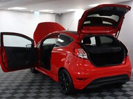 Ford Fiesta ST-LINE RED EDITION 21