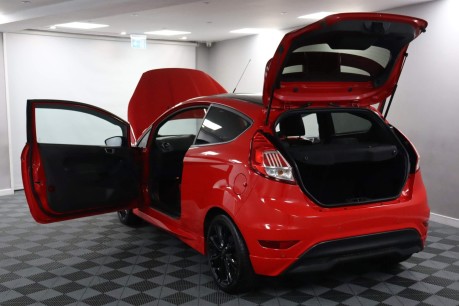 Ford Fiesta ST-LINE RED EDITION 21