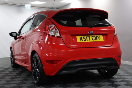 Ford Fiesta ST-LINE RED EDITION 29