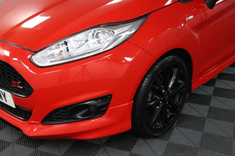 Ford Fiesta ST-LINE RED EDITION 31