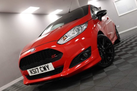 Ford Fiesta ST-LINE RED EDITION 32