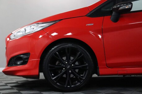 Ford Fiesta ST-LINE RED EDITION 27