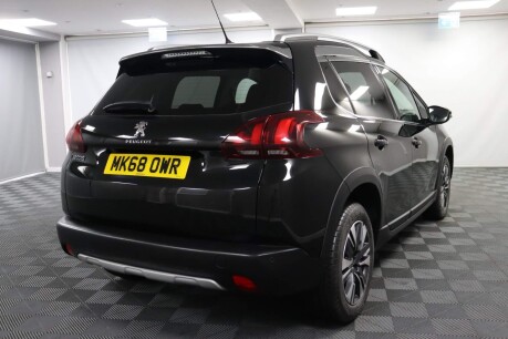 Peugeot 2008 ALLURE PREMIUM 11