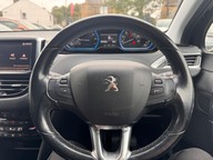 Peugeot 2008 PURETECH ALLURE 13