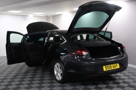 Vauxhall Insignia ELITE NAV 21