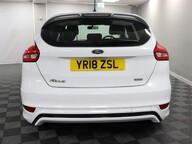 Ford Focus ST-LINE 8