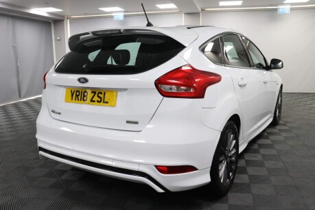 Ford Focus ST-LINE 11