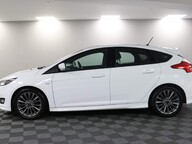 Ford Focus ST-LINE 18