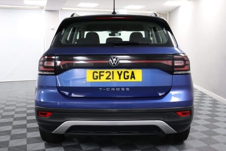 Volkswagen T-Cross SE TSI 8