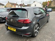 Volkswagen Golf GTI PERFORMANCE DSG 8