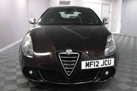 Alfa Romeo Giulietta JTDM-2 VELOCE S/S 2