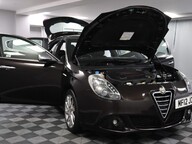 Alfa Romeo Giulietta JTDM-2 VELOCE S/S 15