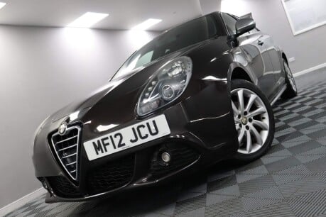 Alfa Romeo Giulietta JTDM-2 VELOCE S/S 32