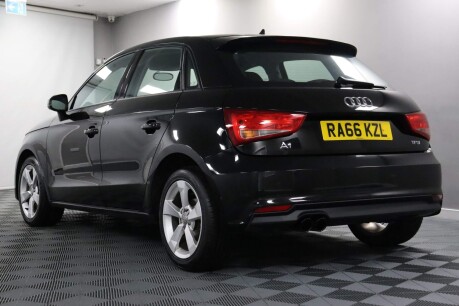 Audi A1 SPORTBACK TFSI SPORT 22