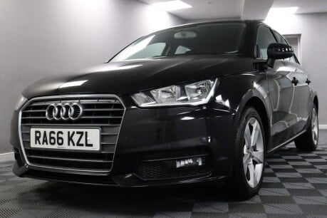 Audi A1 SPORTBACK TFSI SPORT 28