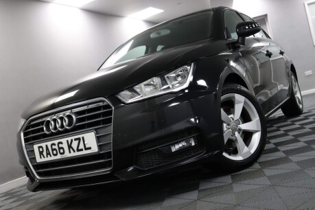 Audi A1 SPORTBACK TFSI SPORT 32